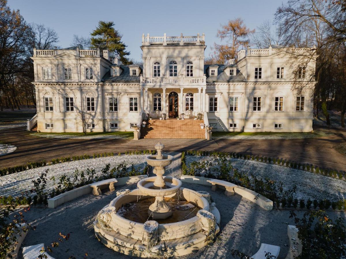 Palac Chojnata Wola Chojnata Exterior foto